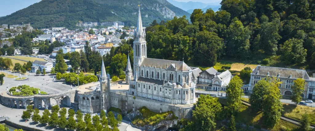 Pellegrinaggio a Lourdes in un giorno