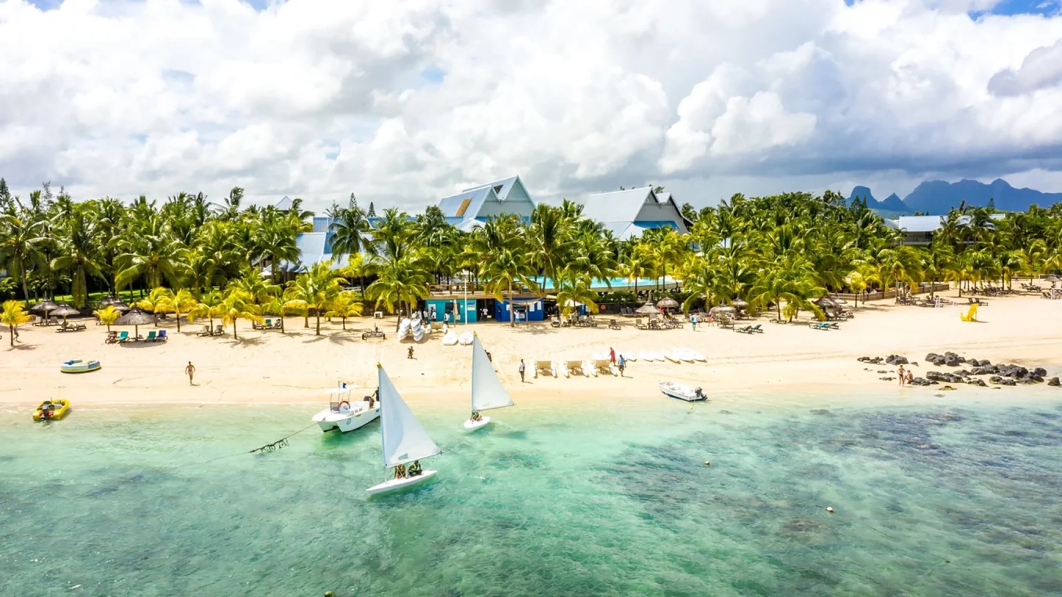 mauritius victoria resort beach panorama