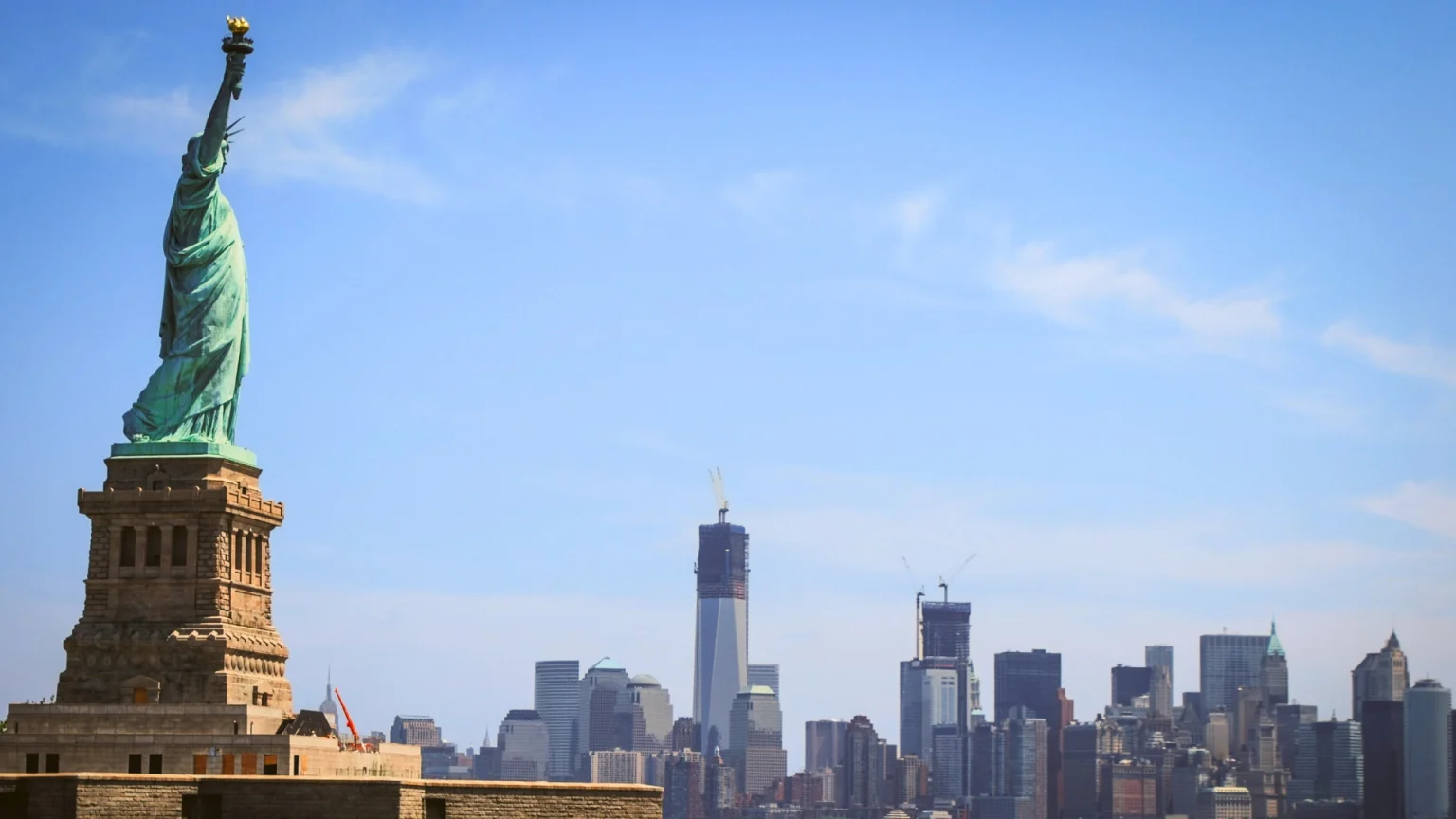 new york skyline grattacieli statua libertà stati uniti usa