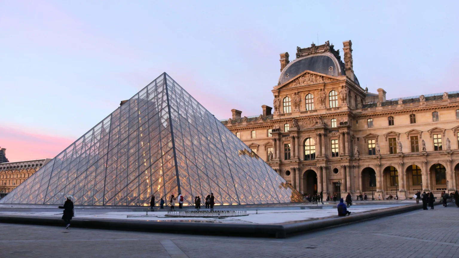 Cosa vedere a Parigi: il Museo del Louvre