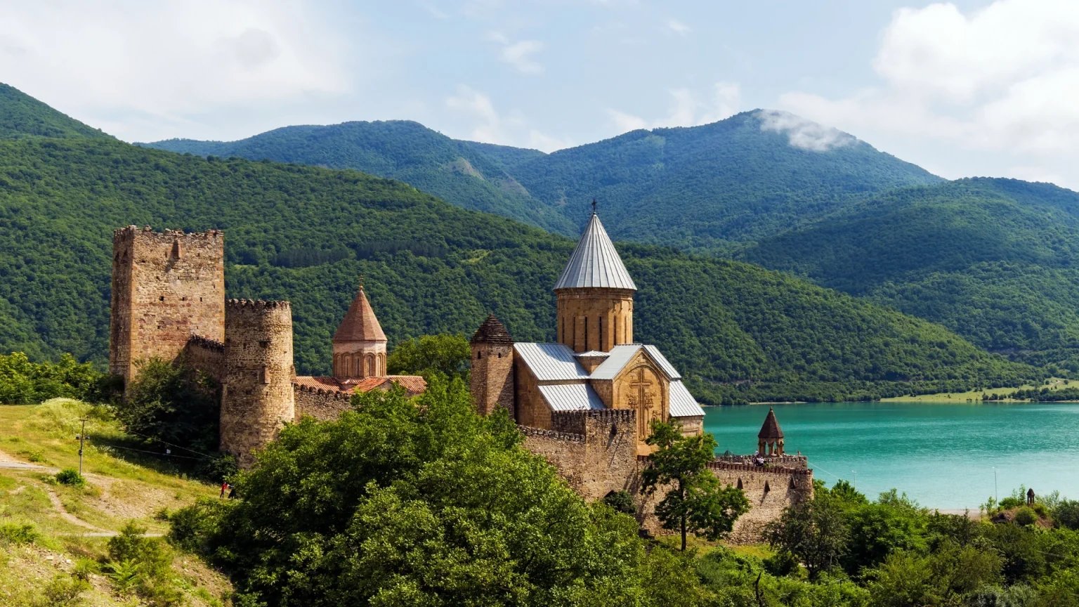 georgia ananuri monastero