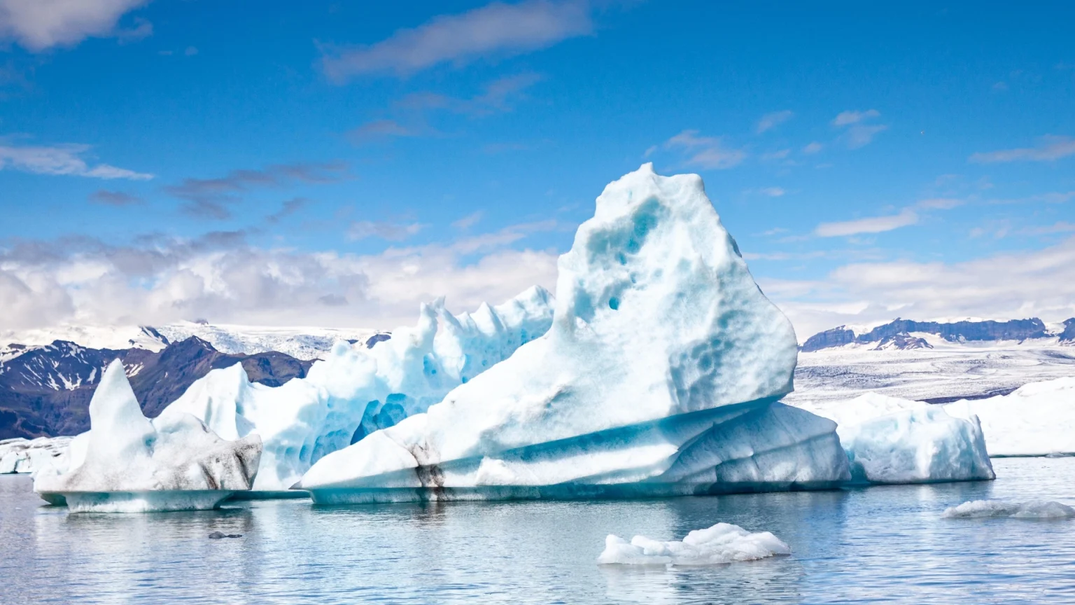 islanda ghiacciaio iceberg